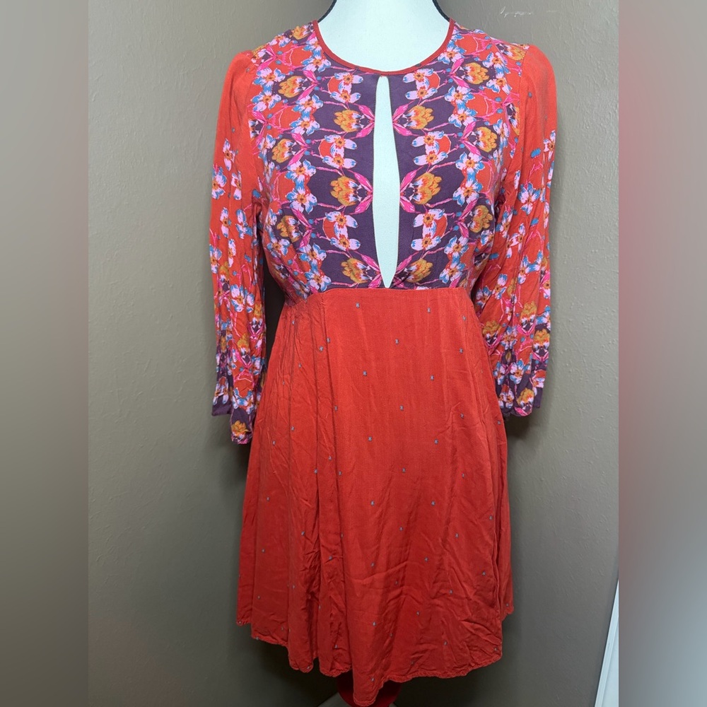 Ecote Tyler Split-Neck Open-Back Mini Dress Size Medium